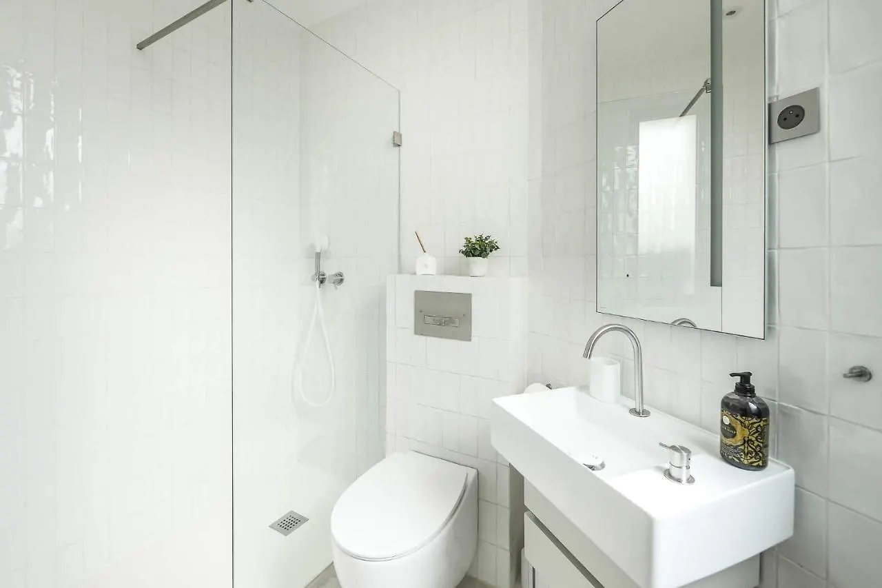 Grand Luxe 11 Apartment